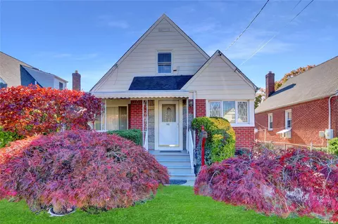 1410 Park Ave, New Hyde Park, NY 11040