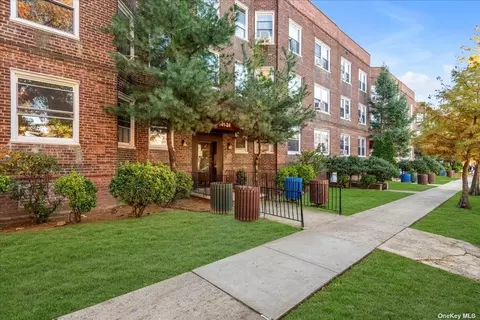 141-24 78th Ave #2-C, Flushing, NY 11367