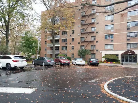89-35 155th Ave #1F, Howard Beach, NY 11414
