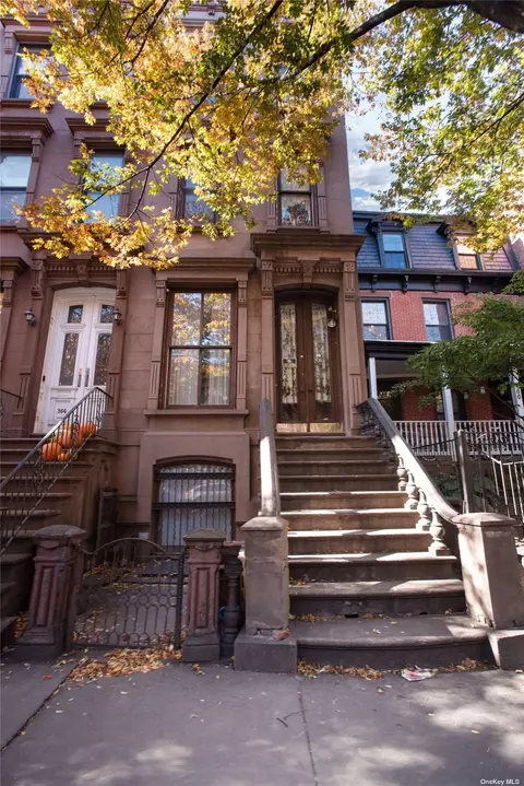 362 Carlton Ave, Brooklyn, NY 11238