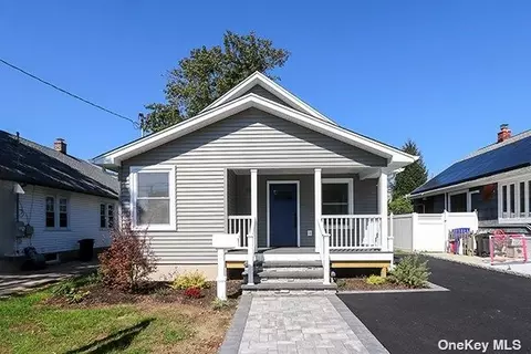 1071 Steele Blvd, Baldwin, NY 11510