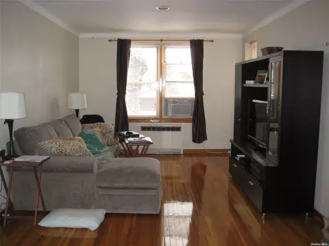 110-20 71st Ave #212, Forest Hills, NY 11375