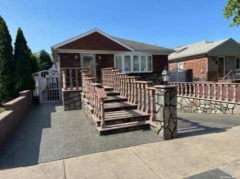 151-32 23rd Ave, Flushing, NY 11357