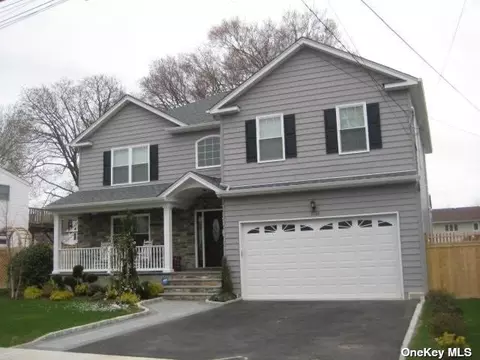 1751 Pettit Ave, Merrick, NY 11566