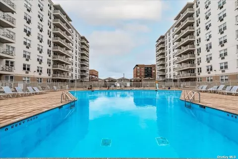 450 Shore Rd #2J, Long Beach, NY 11561