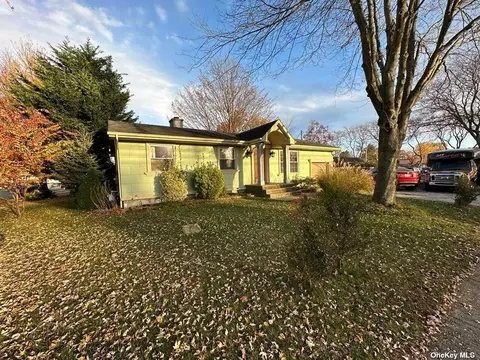 1407 Brentwood Rd, Bay Shore, NY 11706