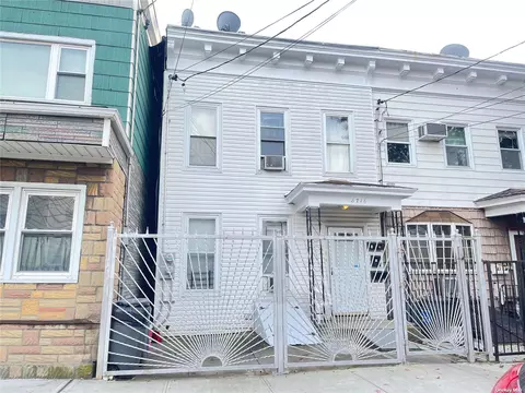 87-16 95th Ave, Ozone Park, NY 11416