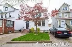 229-25 88 Ave, Queens Village, NY 11427