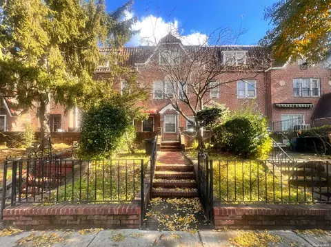 37-53 78th St, Jackson Heights, NY 11372