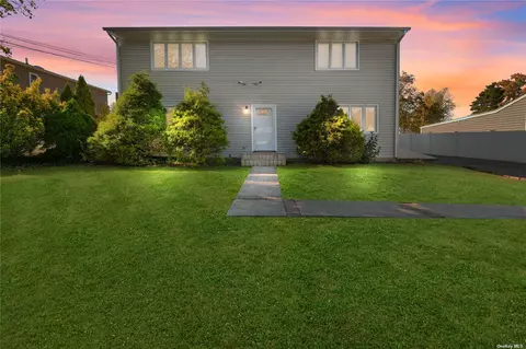 274 Norma Ave, West Islip, NY 11795
