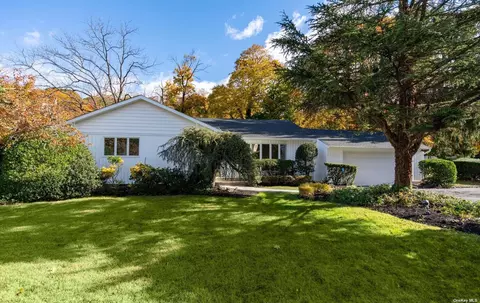85 Cedar Dr, East Hills, NY 11576