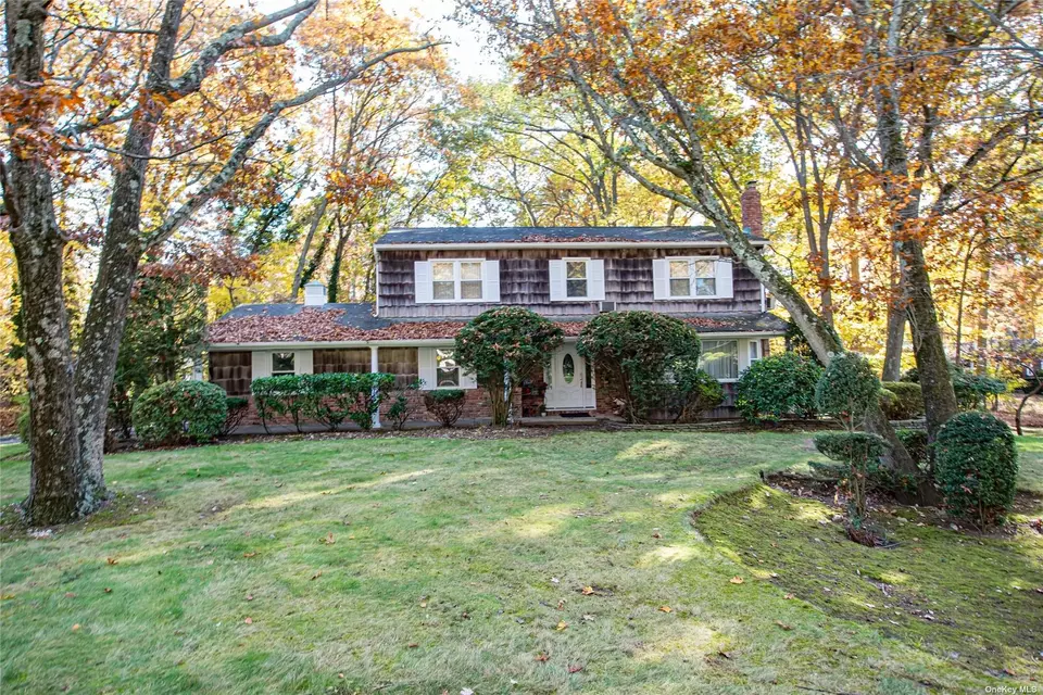 52 Randolph Dr, Dix Hills, NY 11746 30 Photos Movoto