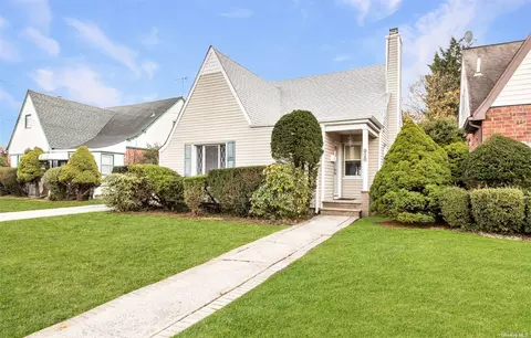 928 Centennial Ave, North Baldwin, NY 11510
