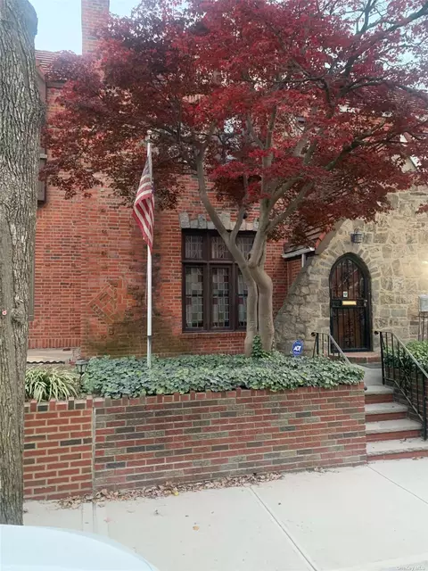 130-55 226th St, Laurelton, NY 11413