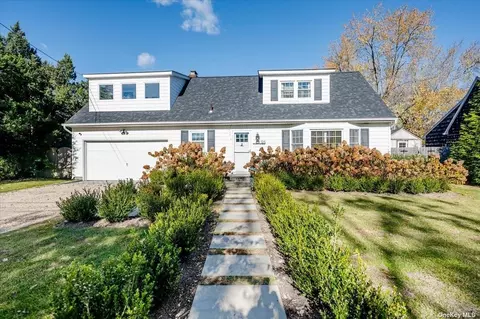 125 Village Line Rd, Babylon, NY 11702