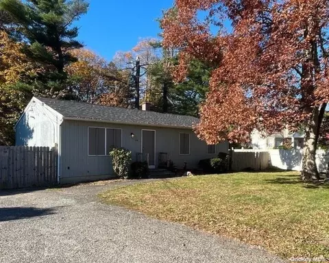 210 Wheeler Rd, Hauppauge, NY 11788