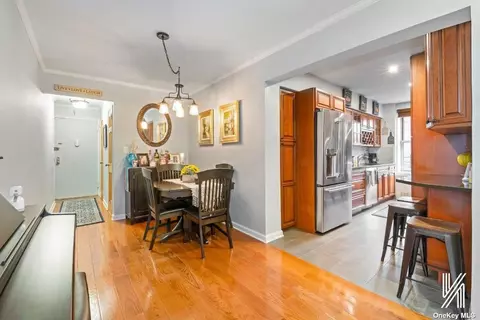 33-04 93rd St #6S, Jackson Heights, NY 11372