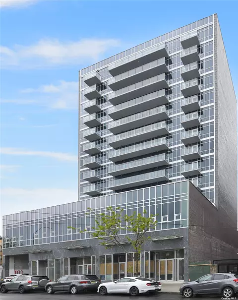 41-62 Bowne St #10H, Flushing, NY 11355