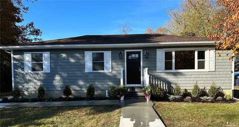 115 Patton Ave, Wyandanch, NY 11798