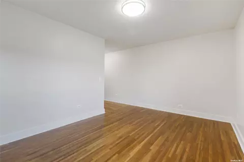 48-26 44th St #7J, Woodside, NY 11377