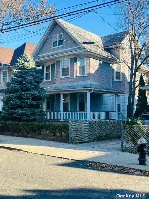 Undisclosed, Richmond Hill, NY 11418