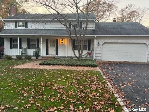 6 Highland Down, Shoreham, NY 11786