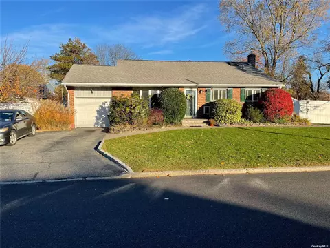 1443 Baldwin Blvd, Bay Shore, NY 11706