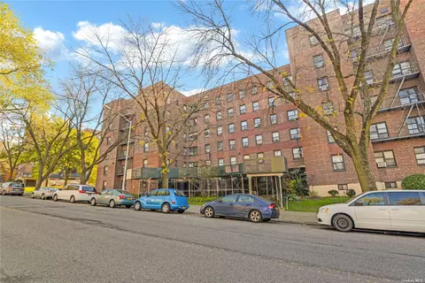 141-16 25 Rd #1D, Flushing, NY 11354