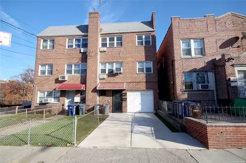 61-11 162nd St, Fresh Meadows, NY 11365