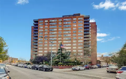 111-20 73rd Ave #9C, Forest Hills, NY 11375