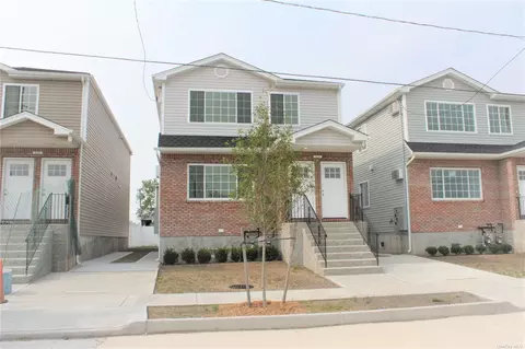 62-14 Hillmeyer Rd, Arverne, NY 11692