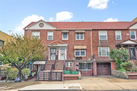 25-31 33rd St, Astoria, NY 11102