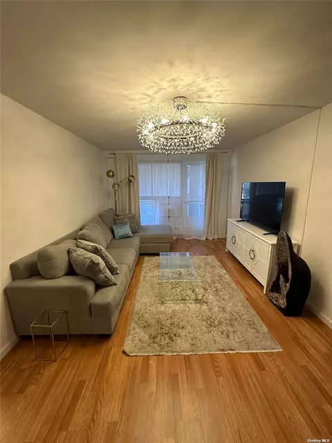 97-37 63rd Rd #11F, Rego Park, NY 11374