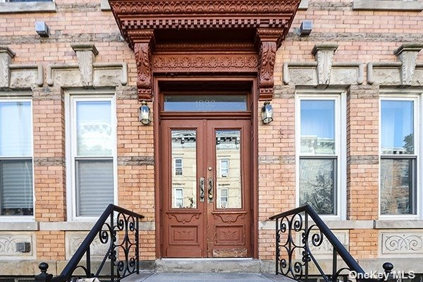 1832 GEORGE ST Unit 2B