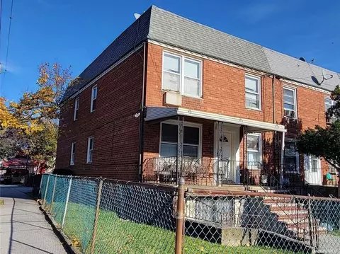 88-01 216th St, Queens Village, NY 11427