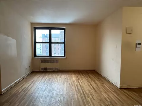 112-19 34th Ave #5A, Corona, NY 11368