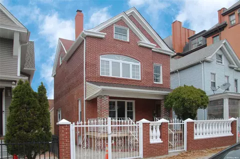 271 Arlington Ave, Brooklyn, NY 11208