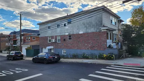 80-20 54th Ave, Elmhurst, NY 11373