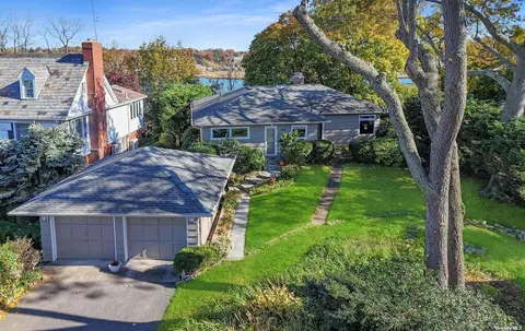 39-11 223rd St, Bayside, NY 11361
