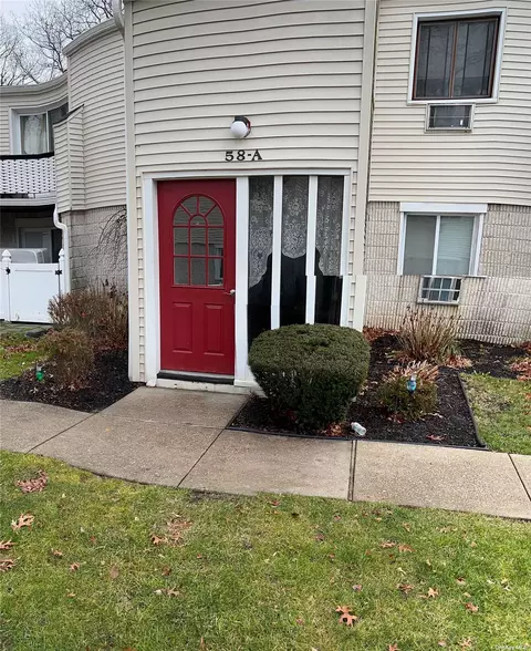 58 Richmond Blvd #1A, Ronkonkoma, NY 11779