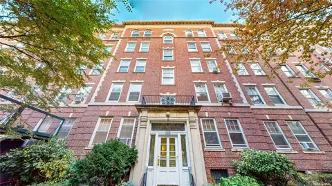 35-27 76th St #51, Jackson Heights, NY 11372