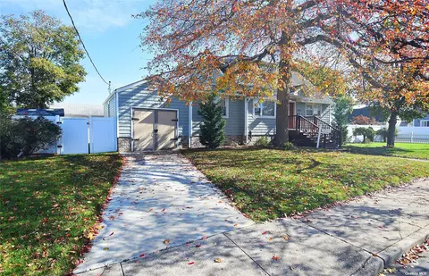 3223 Fulton Ave, Oceanside, NY 11572