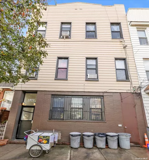 18-72 Starr St, Ridgewood, NY 11385