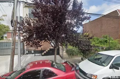 79-13 31st Ave, East Elmhurst, NY 11370