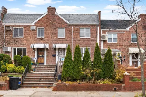 69-34 173 St, Fresh Meadows, NY 11365