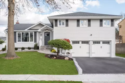 144 Northern Pkwy, Plainview, NY 11803