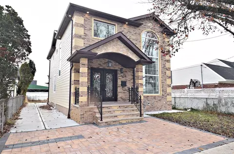 260-14 83rd Ave, Glen Oaks, NY 11004
