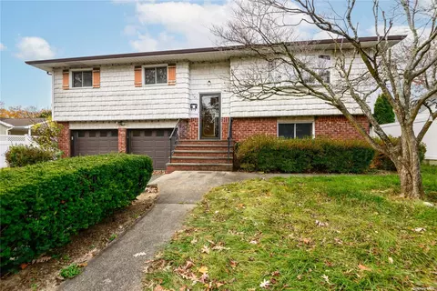 121 N Herman Ave, Bethpage, NY 11714