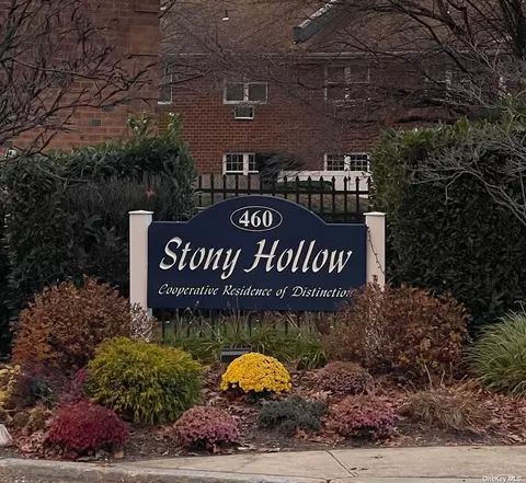460 Old Town Rd #21D, Port Jefferson Station, NY 11776