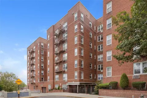 131 74th St #5E, Brooklyn, NY 11209